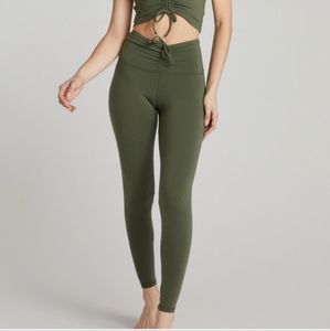 NWT Strut This! Lovers ankle cedar medium SEE DESCRIPTION